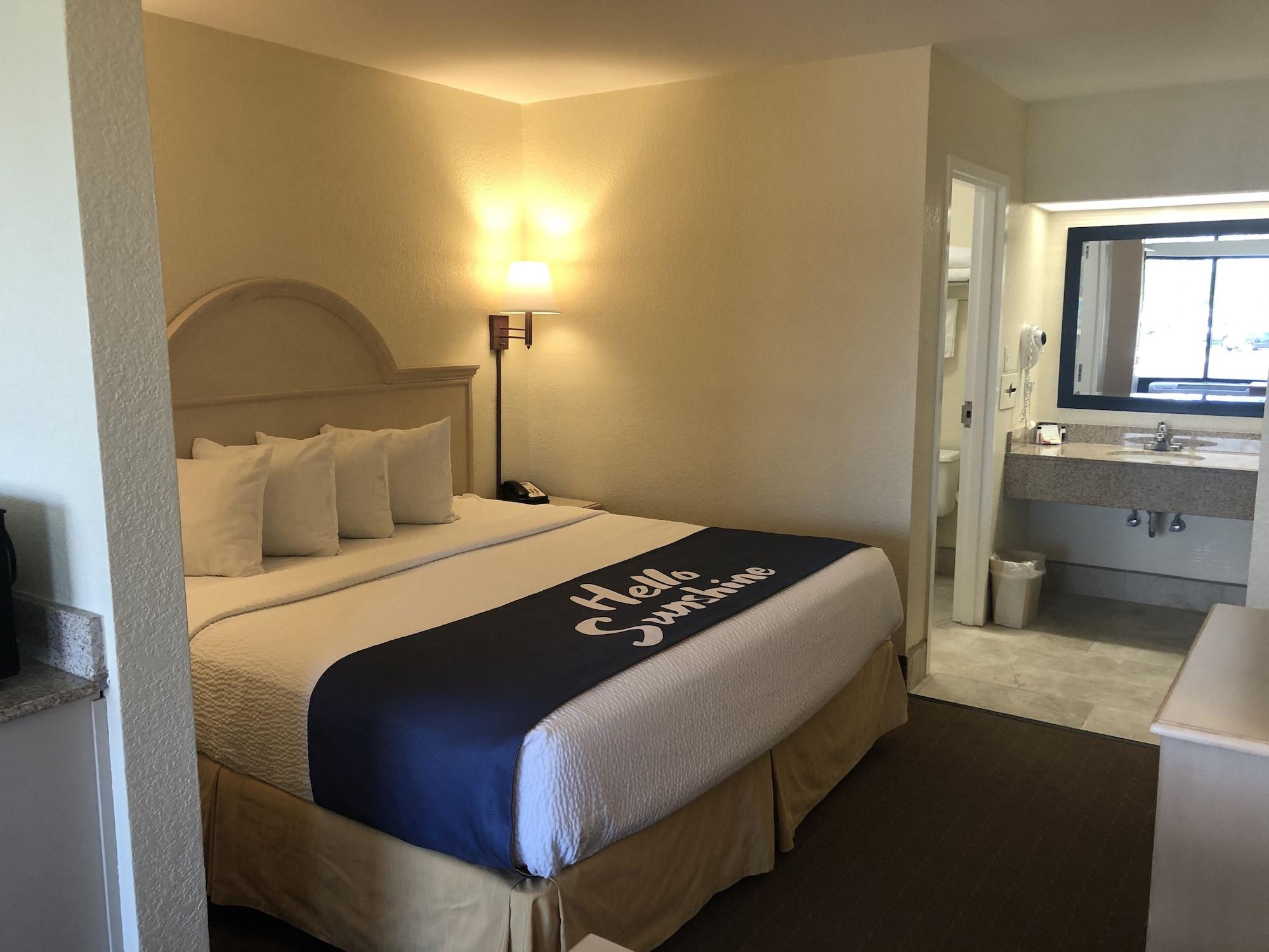 Days Inn & Suites By Wyndham Navarre - Near Beaches Hurlburt Luaran gambar