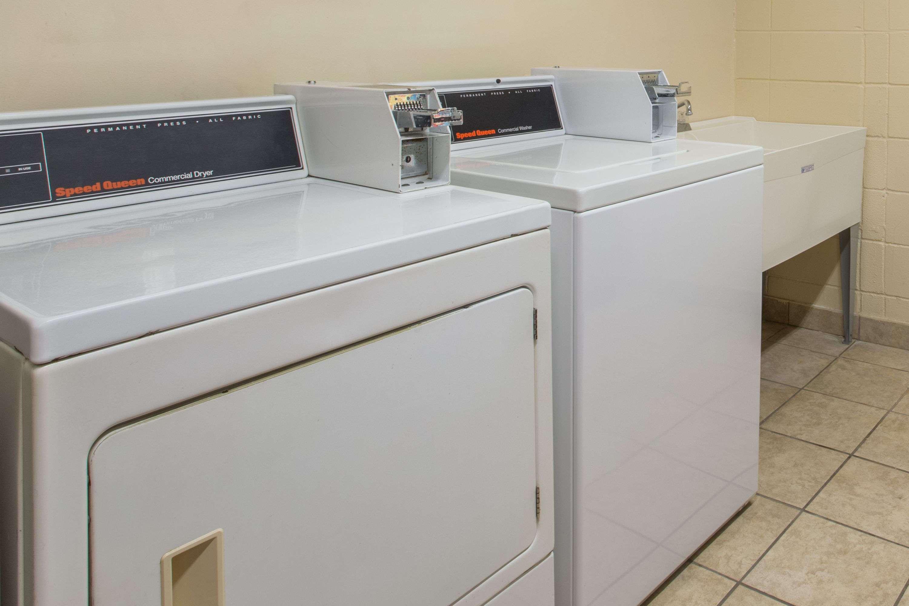 Days Inn & Suites By Wyndham Navarre - Near Beaches Hurlburt Luaran gambar