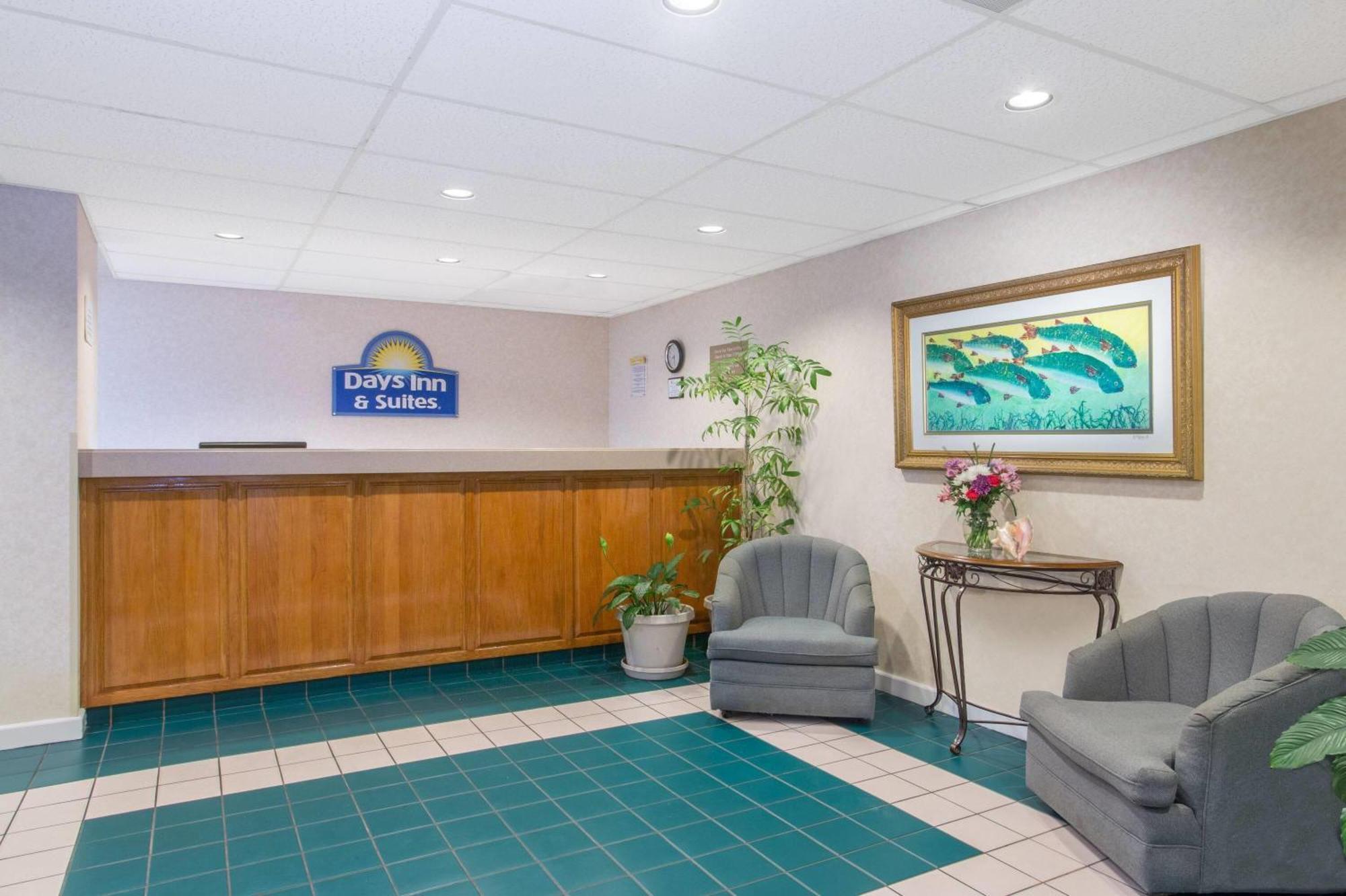 Days Inn & Suites By Wyndham Navarre - Near Beaches Hurlburt Luaran gambar