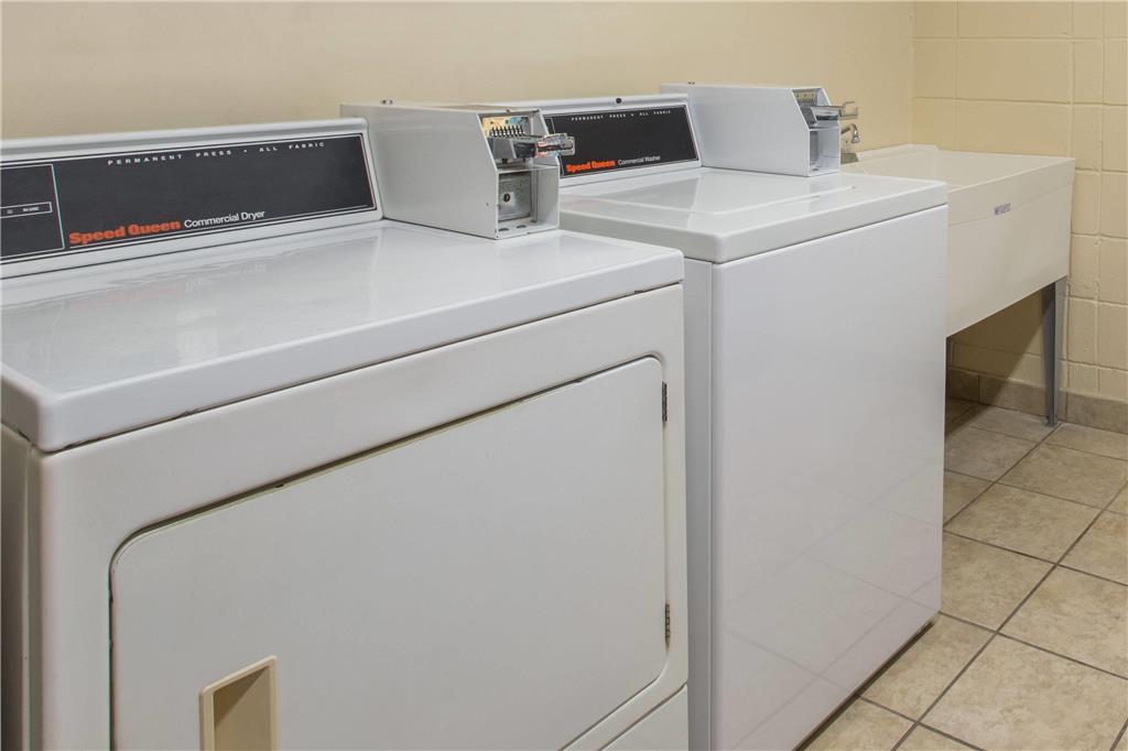 Days Inn & Suites By Wyndham Navarre - Near Beaches Hurlburt Kemudahan gambar